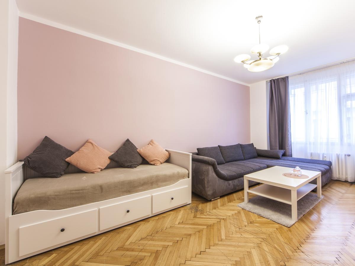 Modern Central Apartment Dlouha Прага Екстериор снимка