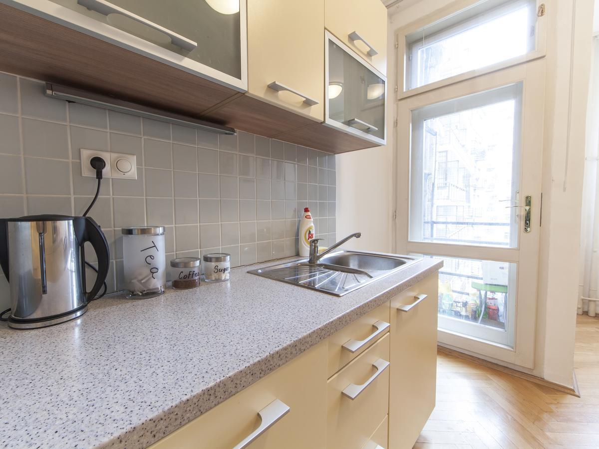 Modern Central Apartment Dlouha Прага Екстериор снимка